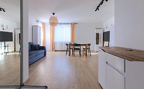Miriam Apartment Krakow Borkowska - Parking